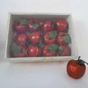 Glossy Red Apple Little Ornaments 12 In Original Box w/BONUS Glitter Apple